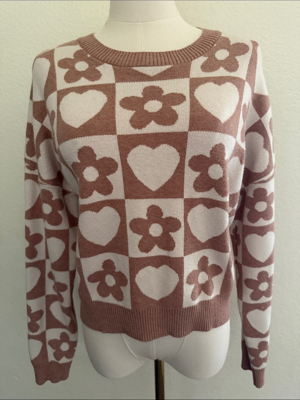 Dreamers Debut Mauve Floral & Heart Pattern Cropped Crewneck Sweater